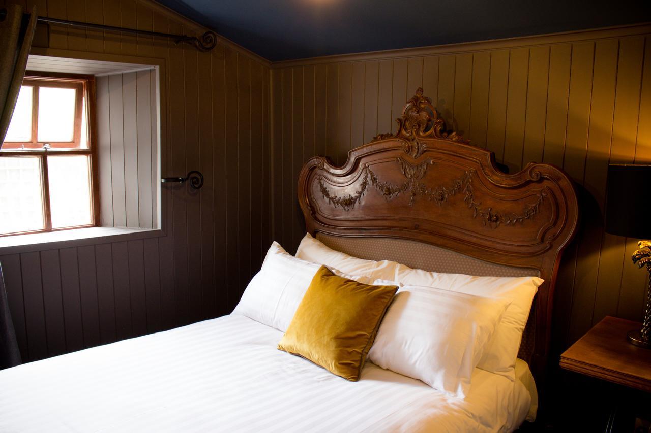 Storytellers Cottage Ballycotteen Exterior foto